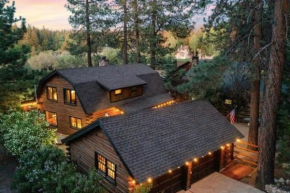 Golf and Ski at Pond View - Spectacular barn style cabin on the Golf Course with Hot Tub!